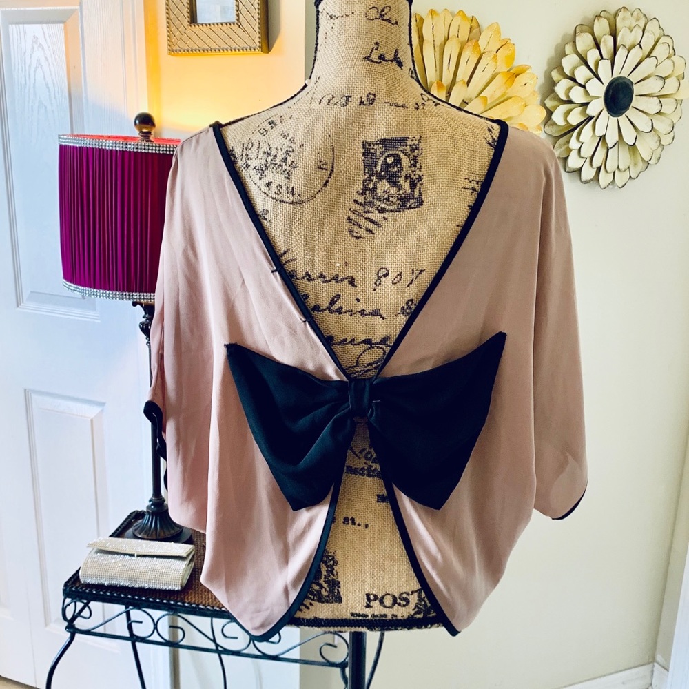 Fashion to figure bow back sexy blouse sz 2X